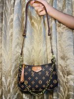 Monogram Print Shoulder Bag with Gold Chain and Adjustable Strap - Image 4