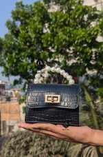 Elegant Pearl Handle Crocodile Pattern Handbag for Women - Image 3